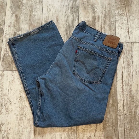 Levi's Other - Levi’s 569 Jeans 42x30